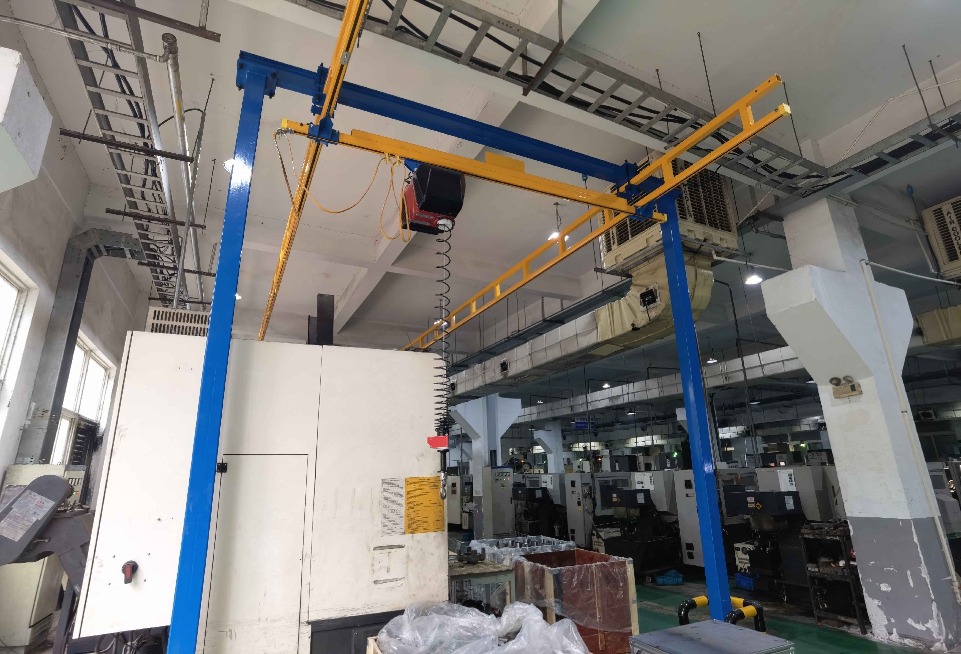 蘇州KBK輕軌型吊機——高效、便攜、經濟的起重解決方案